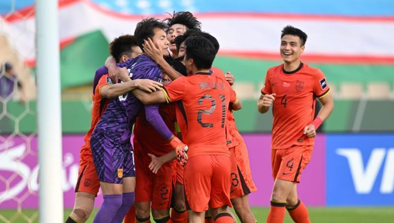 凤凰体育平台-韩媒：中国U23的比赛风格如同沼泽，李昊堪称“蜘蛛侠”门将